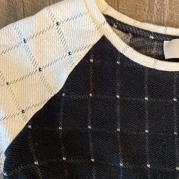 Loft Shirt - Picture 2 of 3